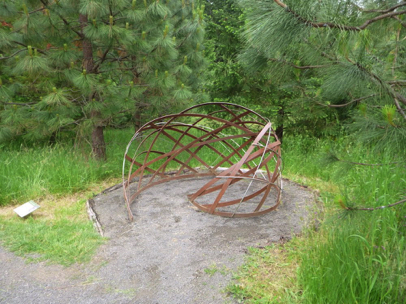 Metal art sculpture that may be touched